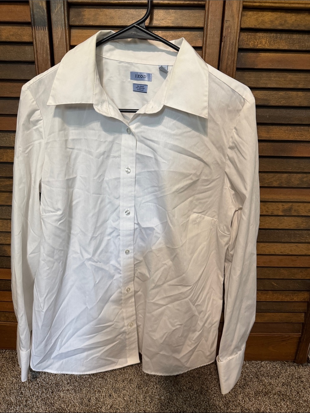 Izod Men's White Long-Sleeve Dress Shirt